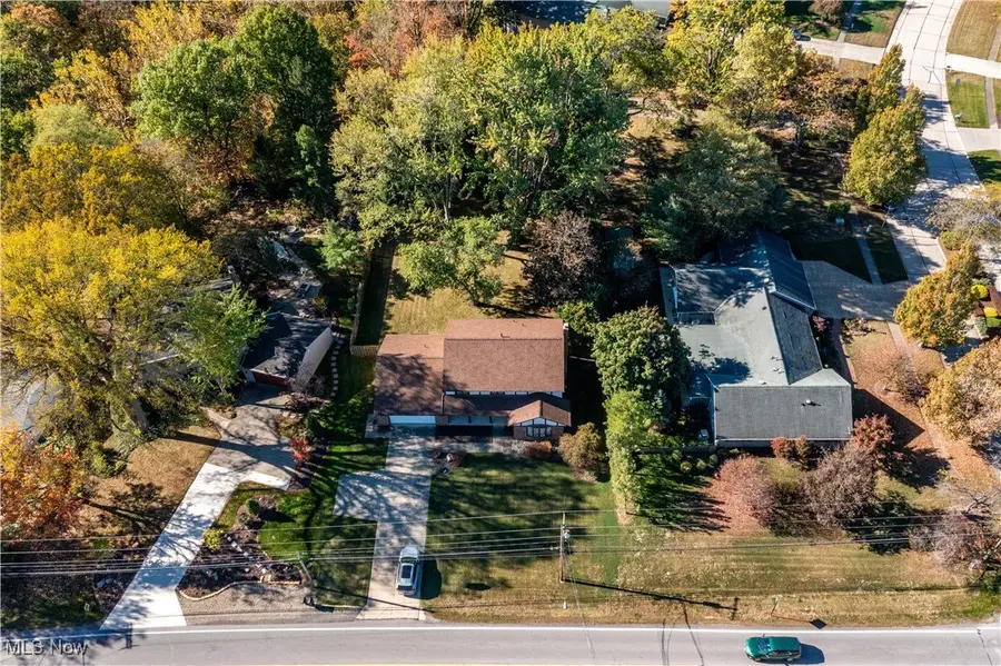 1711 Gulf Road, Elyria, OH 44035 - Image #3