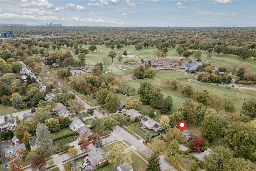 22813 Halburton Road, Beachwood, OH 44122 - Image #3