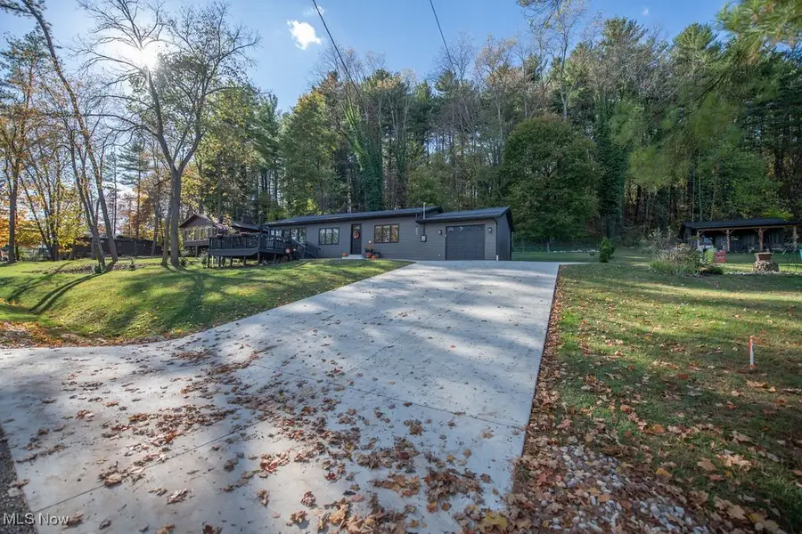 9035 N Shore Ne Drive, Mineral City, OH 44656 - Image #2