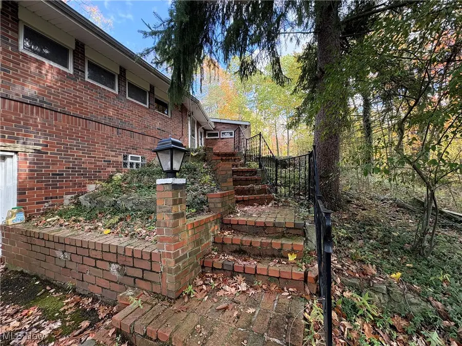 9991 Gardenside Drive, Waite Hill, OH 44094 - Image #2