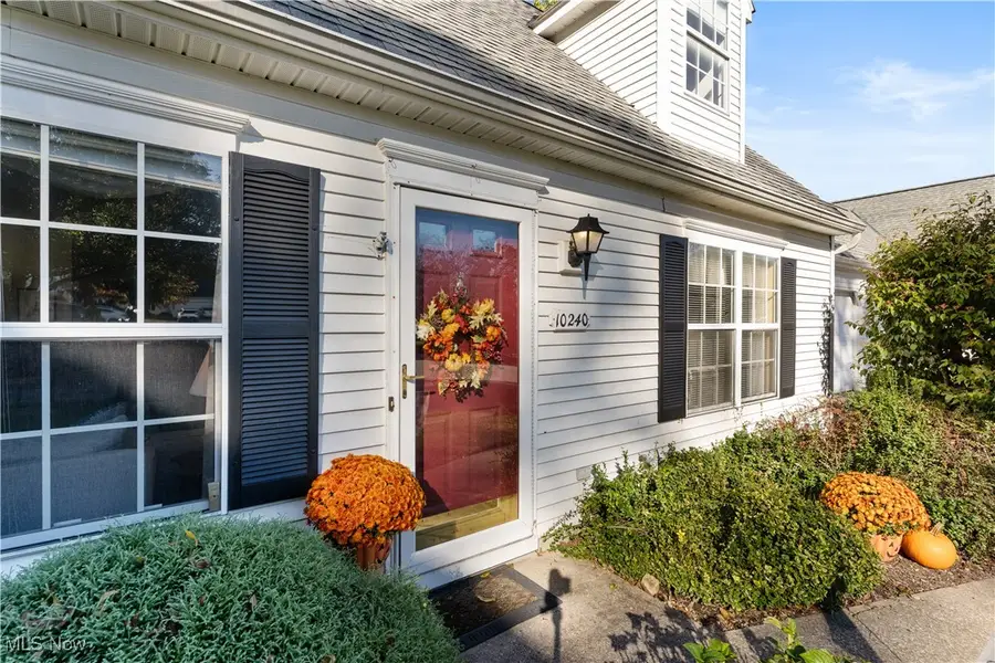 10240 Orchard Hill Lane, Twinsburg, OH 44087 - Image #2