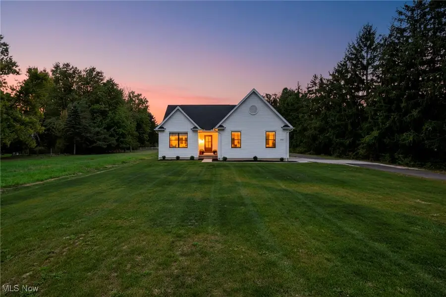 27261 Cook Road, Olmsted Township, OH 44138 - Image #2