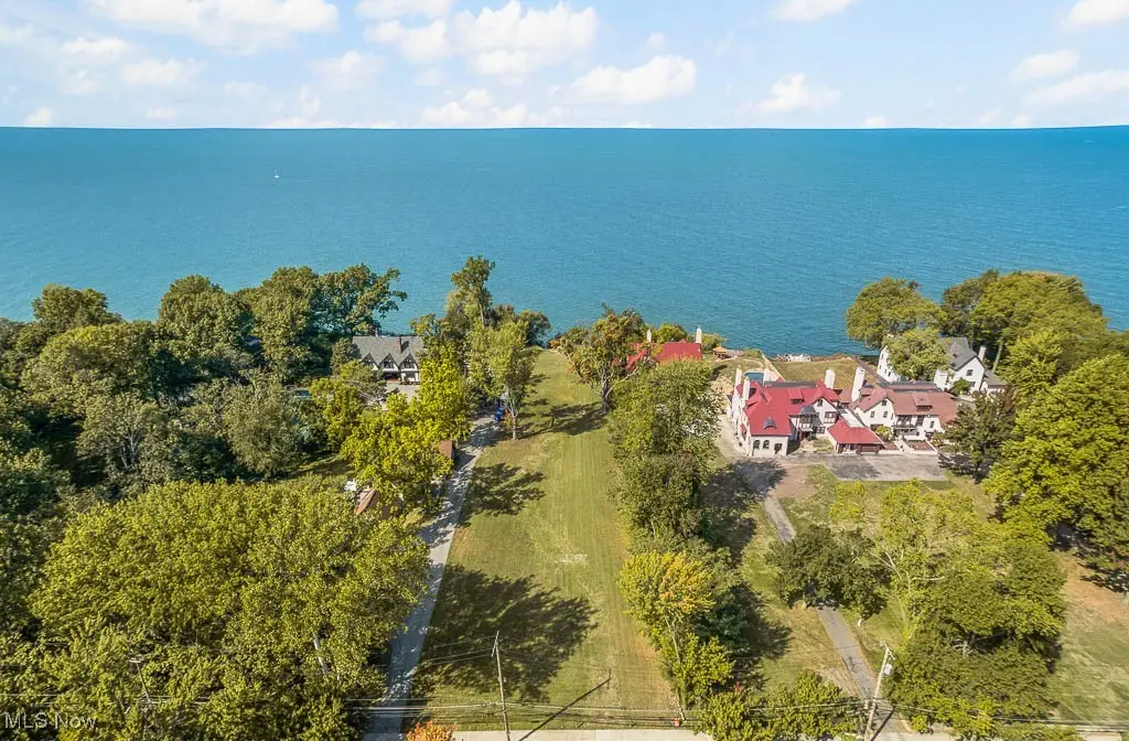 10211 Lake Shore Boulevard, Bratenahl, OH 44108 - Image #1