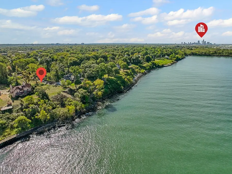 10211 Lake Shore Boulevard, Bratenahl, OH 44108 - Image #2