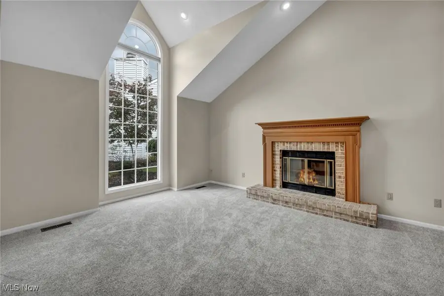 17934 Cambridge Oval, Strongsville, OH 44136 - Image #3