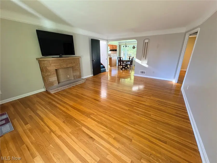 16691 Craigmere Drive, Middleburg Heights, OH 44130 - Image #3