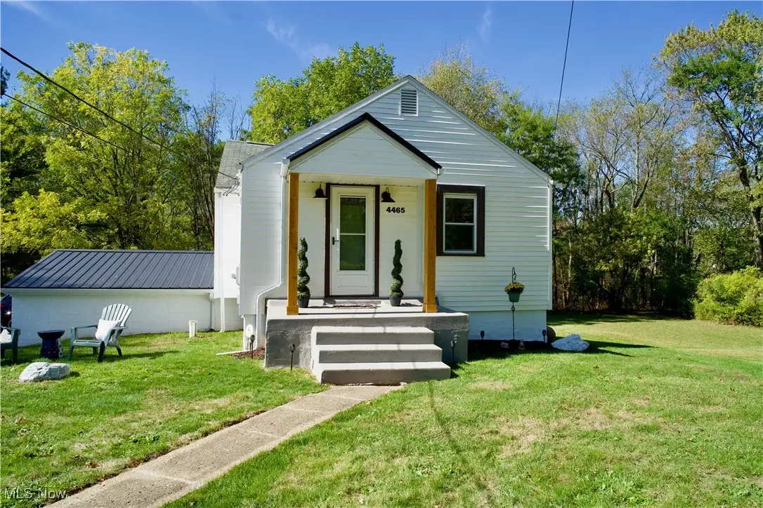4465 Eastland Ne Avenue, Louisville, OH 44641 - Image #1