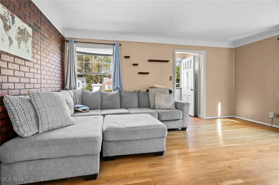 23205 Clifford Drive, North Olmsted, OH 44070 - Image #3