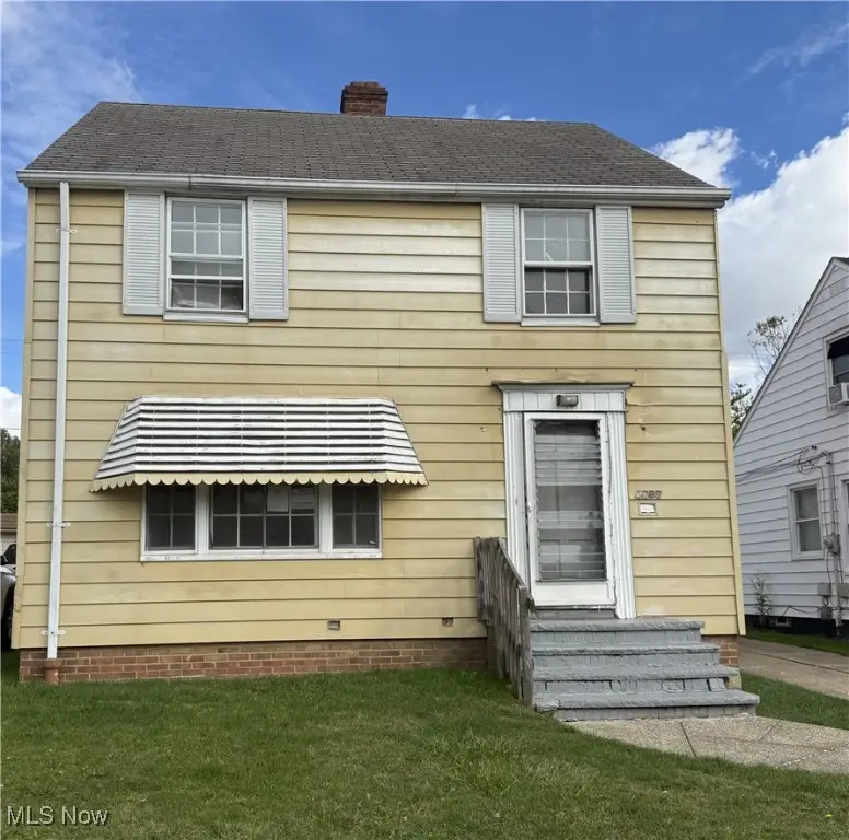 5199 Arch Street, Maple Heights, OH 44137 - Image #1