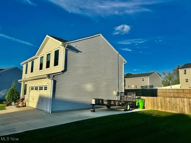 1252 Gabrielle Nw Circle, Massillon, OH 44647 - Image #2