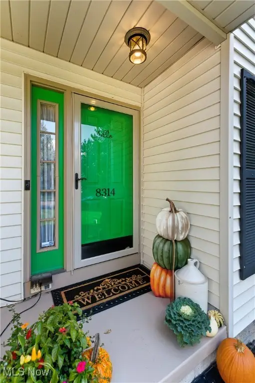 8314 Sapphire Ne Avenue, Canton, OH 44721 - Image #2