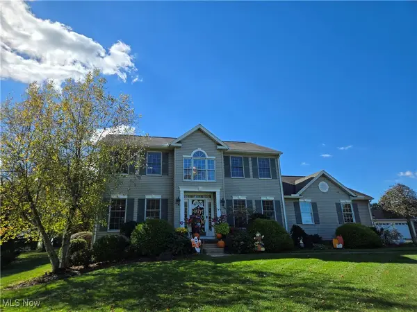 810 Olde Orchard Ne Drive, Bolivar, OH 44612