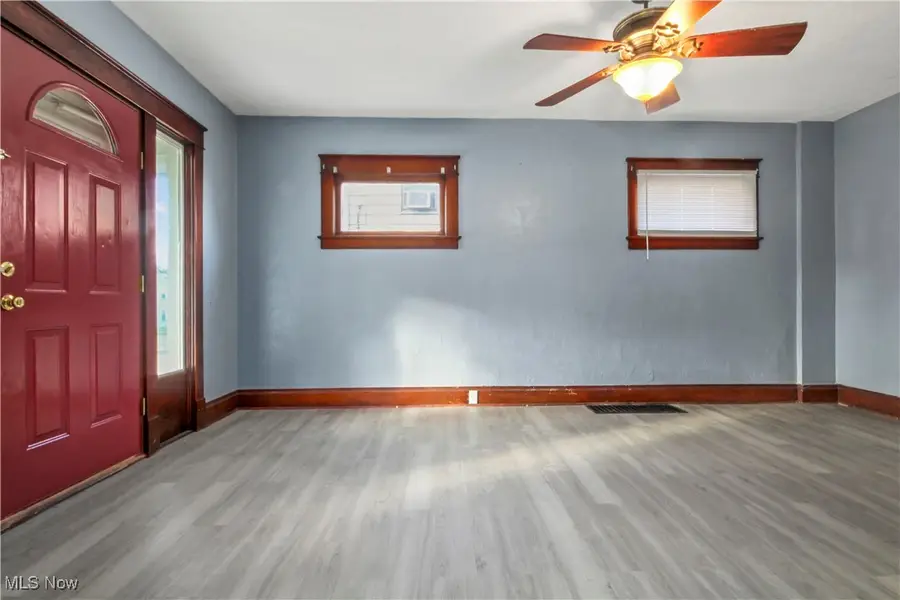 60 Grandview Avenue, Struthers, OH 44471 - Image #3