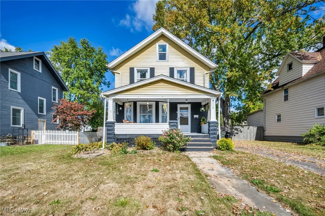 218 Cornell Avenue, Elyria, OH 44035 - Image #1