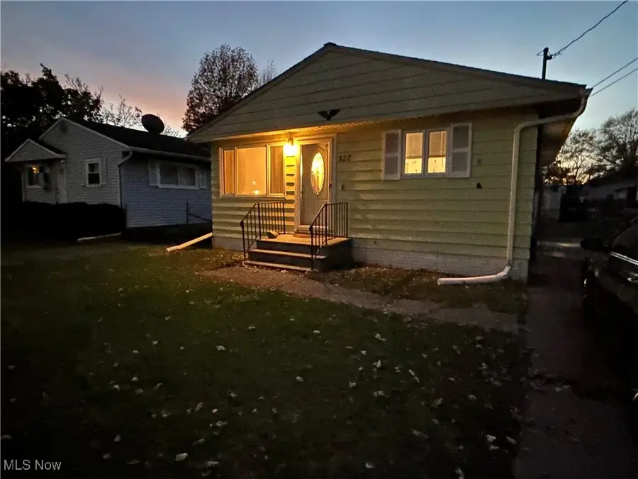 827 Abbe S Road, Elyria, OH 44035 - Image #2