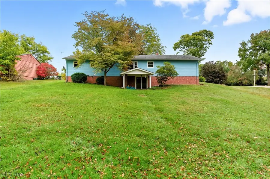 8271 Pheasant Nw Avenue, North Canton, OH 44720 - Image #3