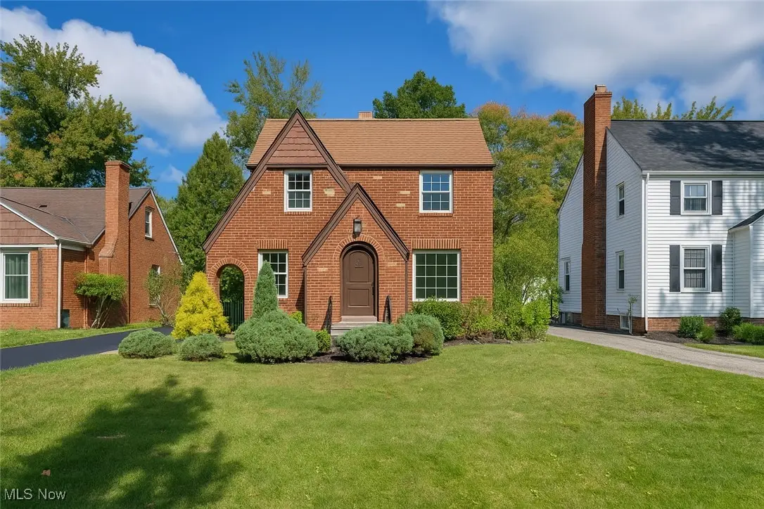 5103 Eastover Road, Lyndhurst, OH 44124 - Image #1