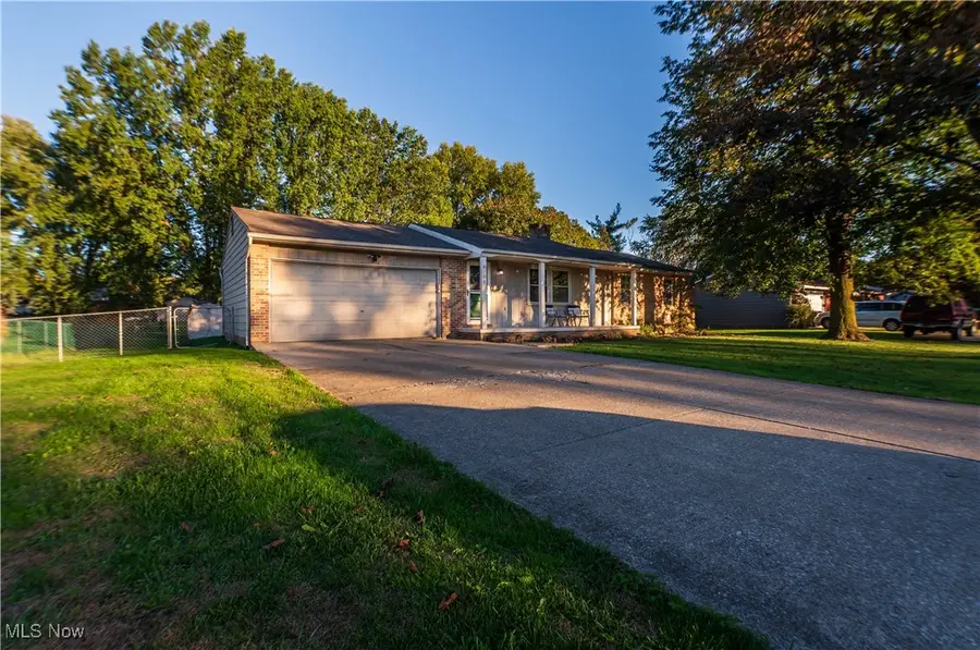 8304 Arlington Nw Avenue, North Canton, OH 44720 - Image #2
