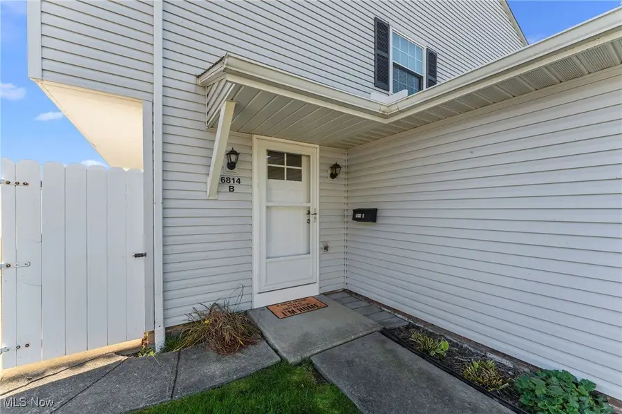 6814 Beacon Drive, Mentor, OH 44060 - Image #2