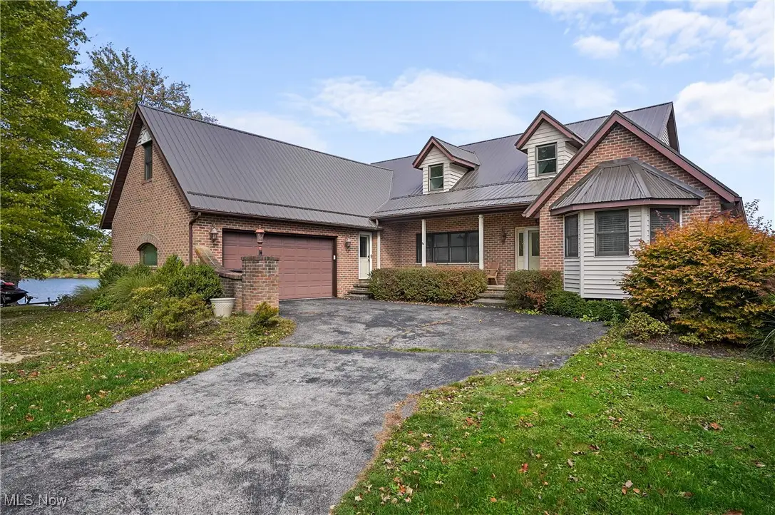 410 Geneva Point, Roaming Shores, OH 44084 - Image #1