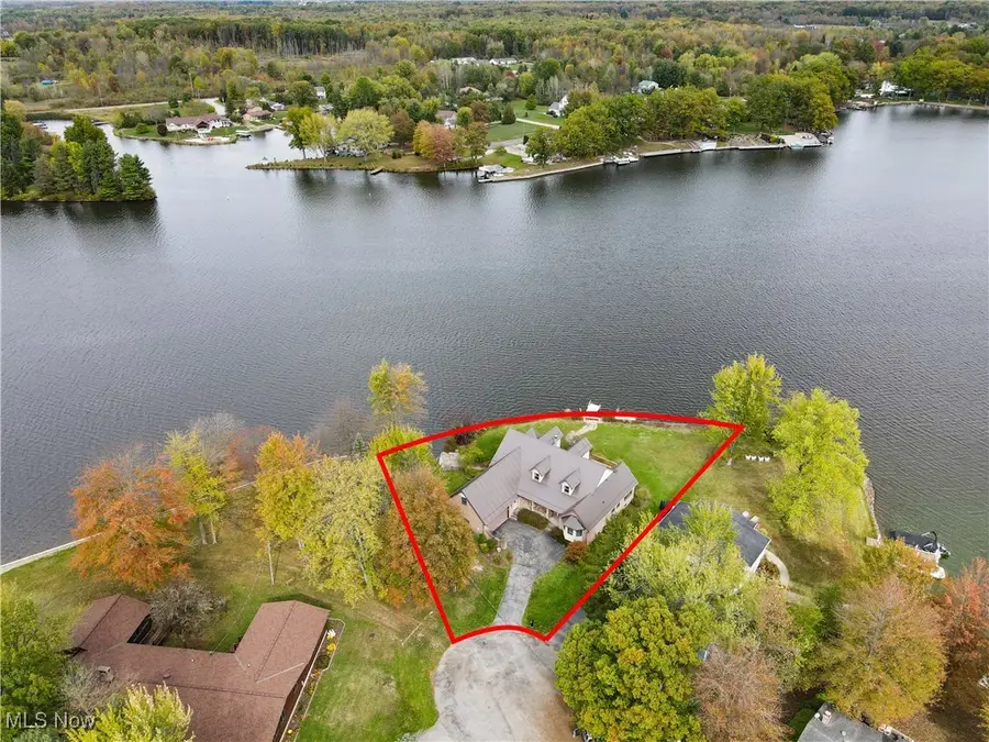 410 Geneva Point, Roaming Shores, OH 44084 - Image #3