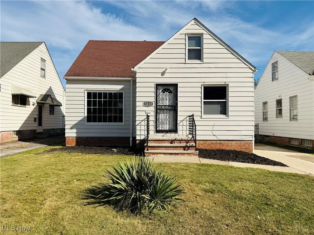 5239 Arch Street, Maple Heights, OH 44137 - Image #1