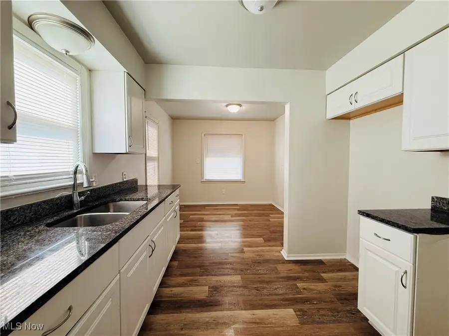 5239 Arch Street, Maple Heights, OH 44137 - Image #2