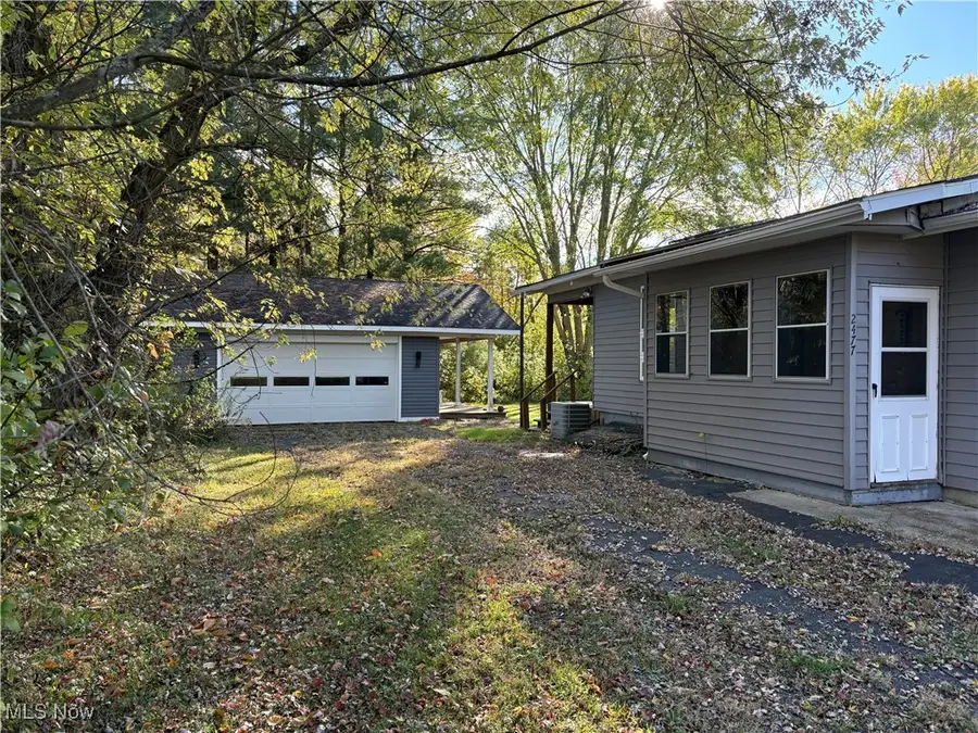 2477 Trellis Place, Roaming Shores, OH 44084 - Image #3