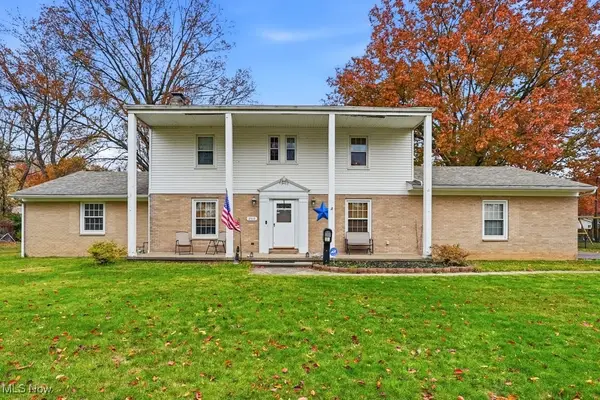 2919 Thomas Drive, Silver Lake, OH 44224