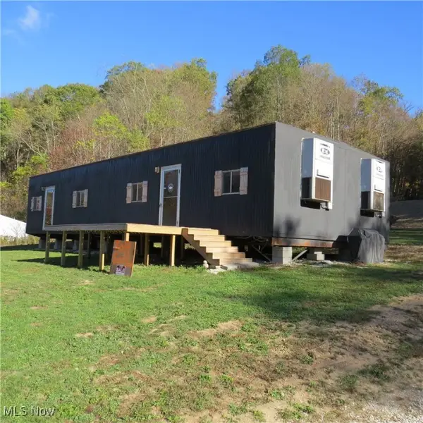 1054 Bergholz Se Road, Bergholz, OH 43908