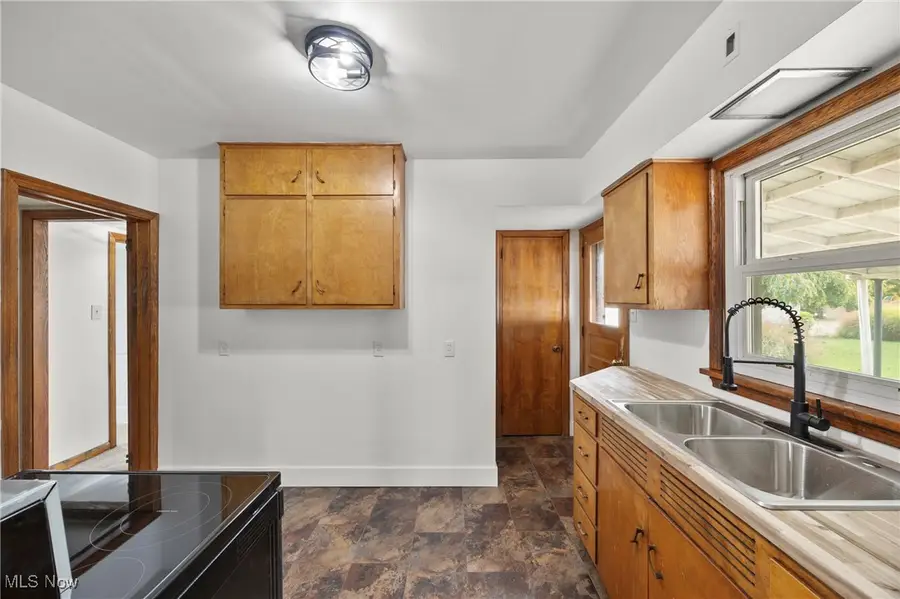 1005 Adams Street, Coshocton, OH 43812 - Image #3