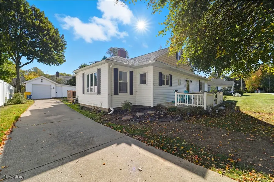 1122 Locust Drive, Ashtabula, OH 44004 - Image #2