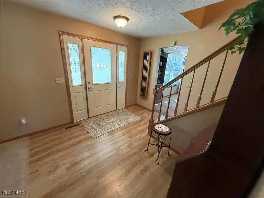 2006 Buckeye Ne Street, New Philadelphia, OH 44663 - Image #2