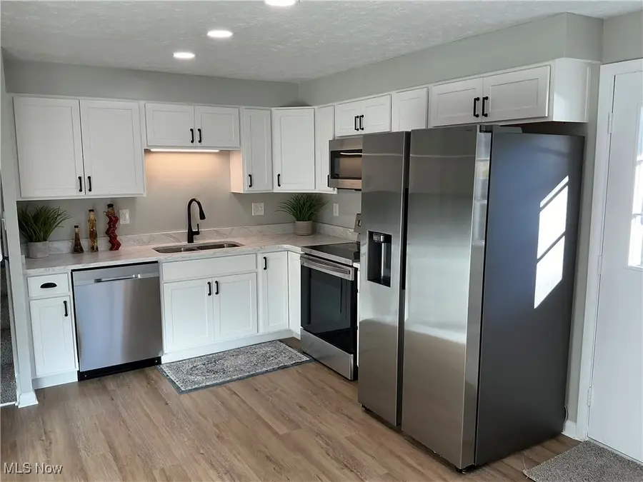 6255 Rosebelle Avenue, North Ridgeville, OH 44039 - Image #2