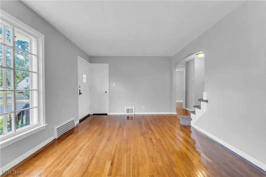 20612 Hansen Road, Maple Heights, OH 44137 - Image #3