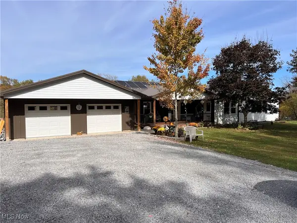 46208 Pine Hollow Road, Rogers, OH 44455