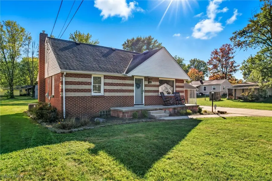 421 Glendola Nw Avenue, Warren, OH 44483 - Image #2