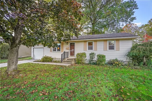 2388 Innwood Drive, Youngstown, OH 44515