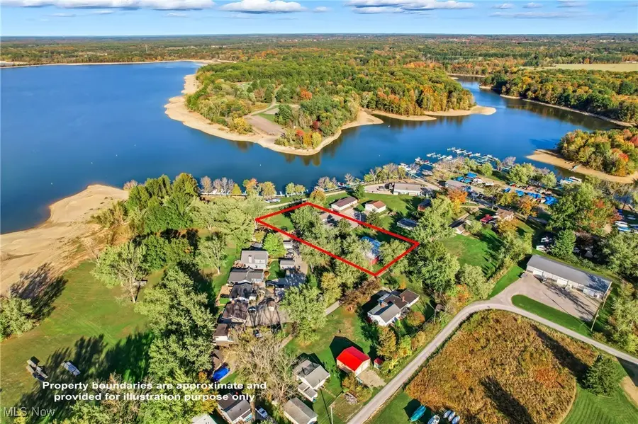 639 Hartzell Road, North Benton, OH 44449 - Image #2