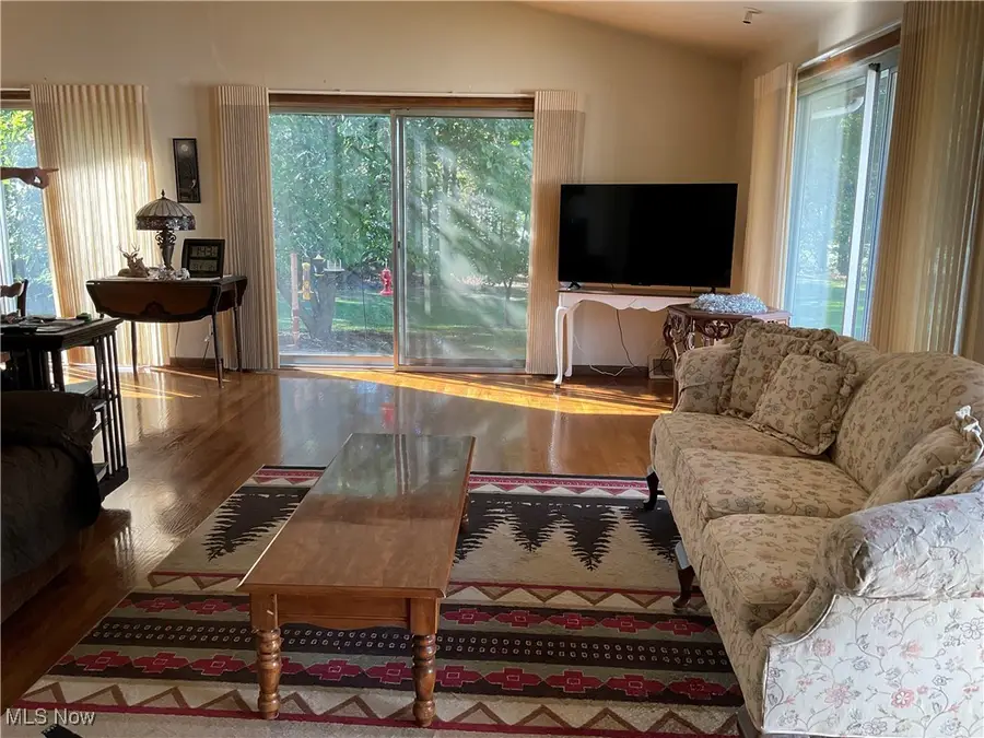 2036 Glenn Ne Drive, Warren, OH 44483 - Image #3