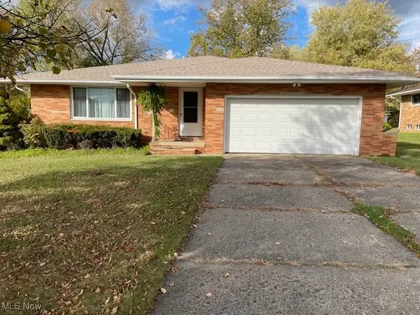 4402 S Stary S Drive, Parma, OH 44134