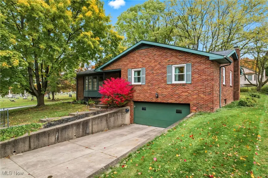 1317 Hartzell Avenue, Niles, OH 44446 - Image #2