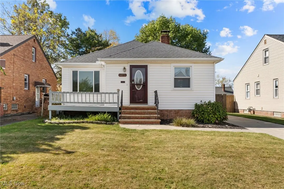 6096 Wareham Drive, Parma, OH 44129 - Image #1