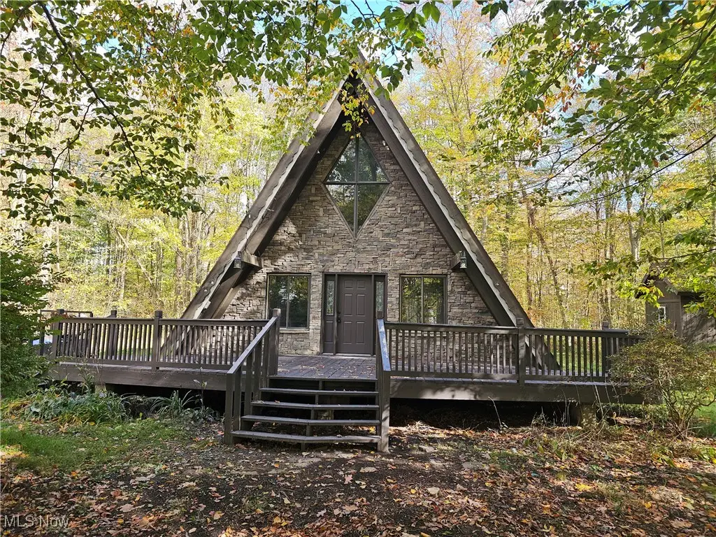 940 Long Shadow Lane, Roaming Shores, OH 44085 - Image #1