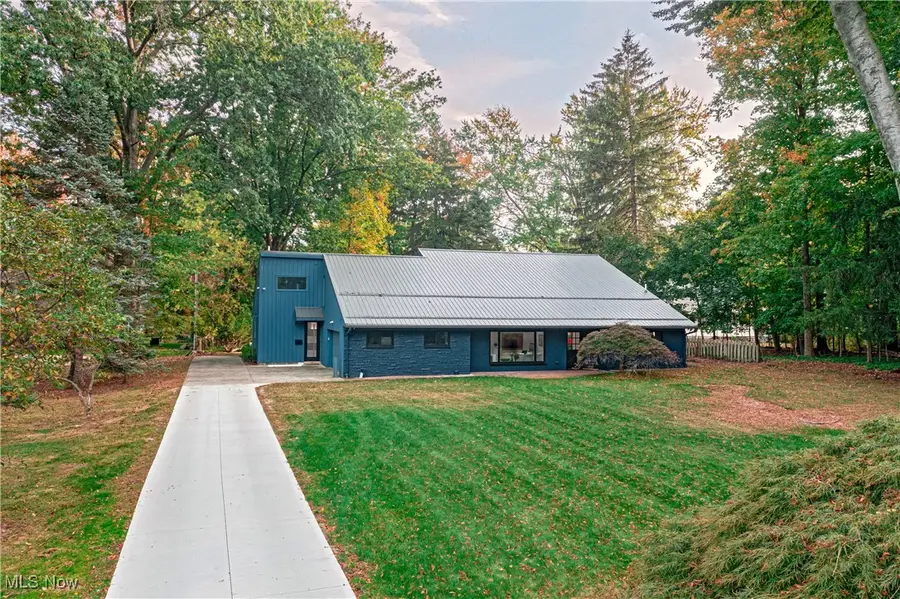 12866 Lake Shore Boulevard, Bratenahl, OH 44108 - Image #2