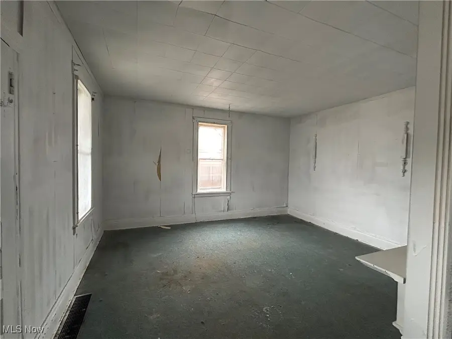 200 Central Avenue, Tiltonsville, OH 43963 - #3