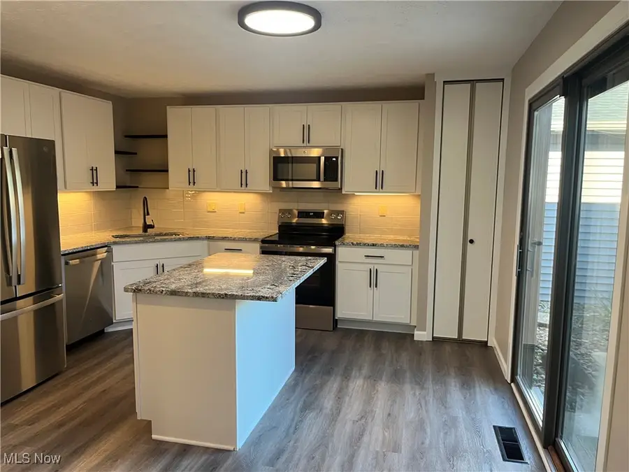 13513 Suncrest Court, Strongsville, OH 44136 - Image #3