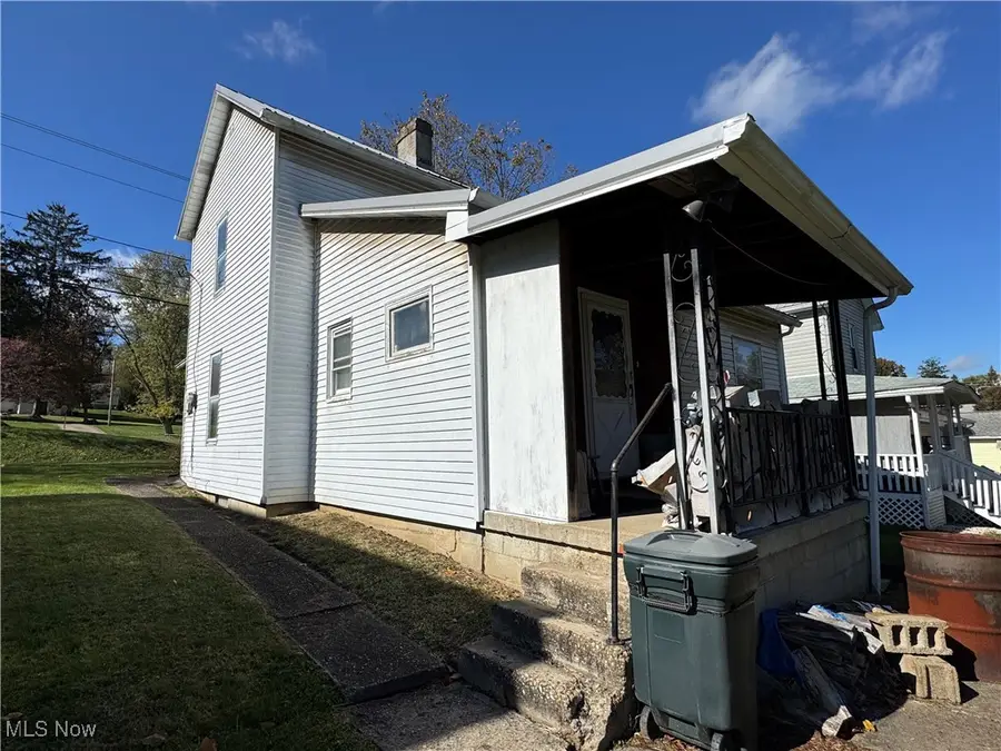 147 S Sugar Street, Saint Clairsville, OH 43950 - Image #2