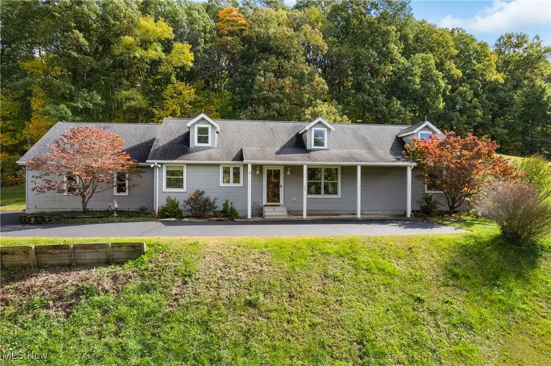 9732 Erie Sw Avenue, Beach City, OH 44608 - Image #1