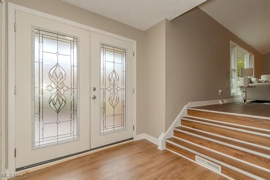 37430 Hunters Ridge Road, Solon, OH 44139 - Image #3